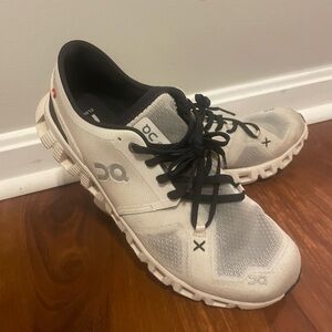 On cloud X3 sneakers, size 10, black and white